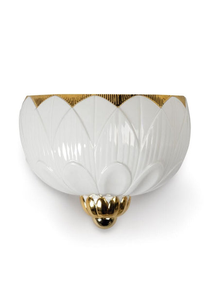 Ivy & Seed Wall Sconce. White And Gold. (us)