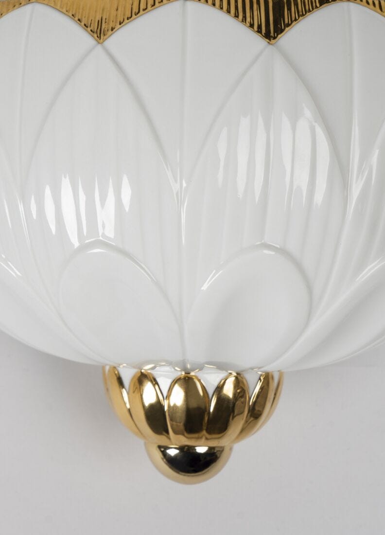 Ivy & Seed Wall Sconce. White And Gold. (us)