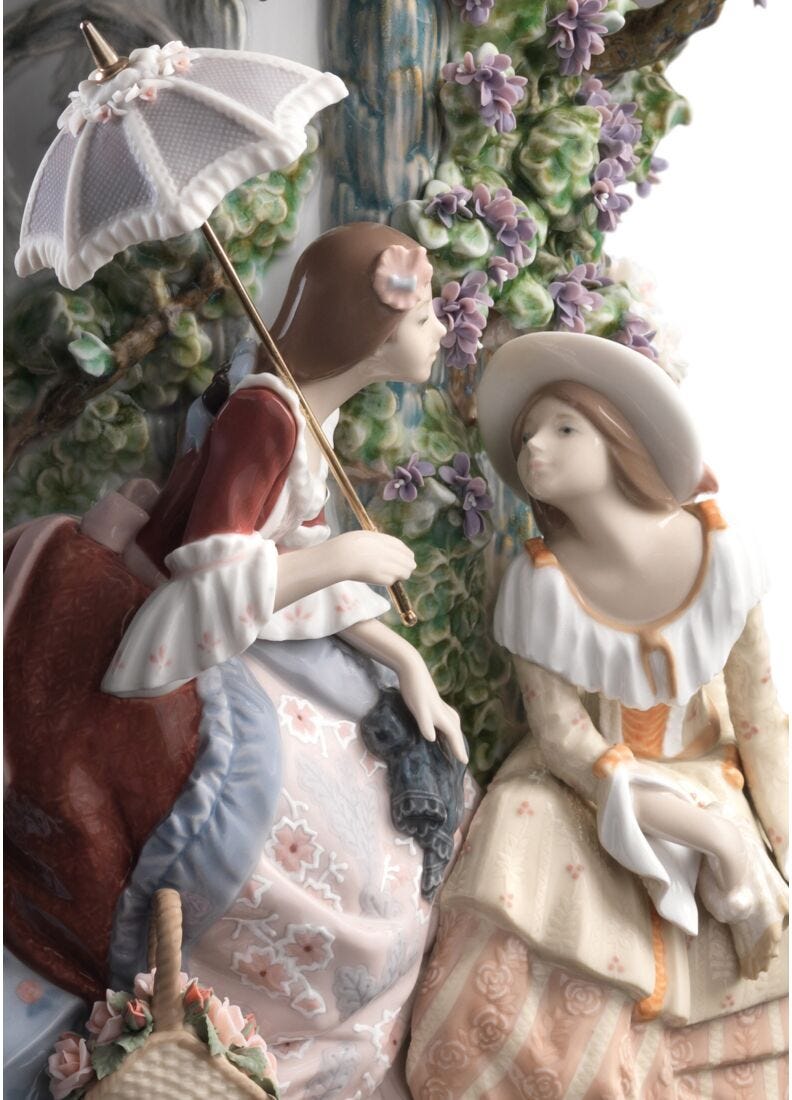 Ladies From Aranjuez Vase - Limited Edition