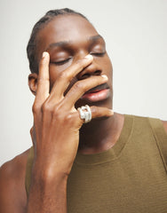 18K Gold Alloy Ring In The Shape Of A Tube