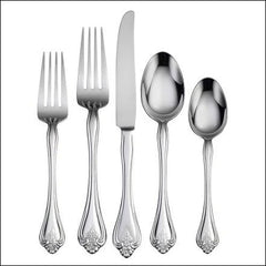 Boutonniere 20-Piece Flatware Set