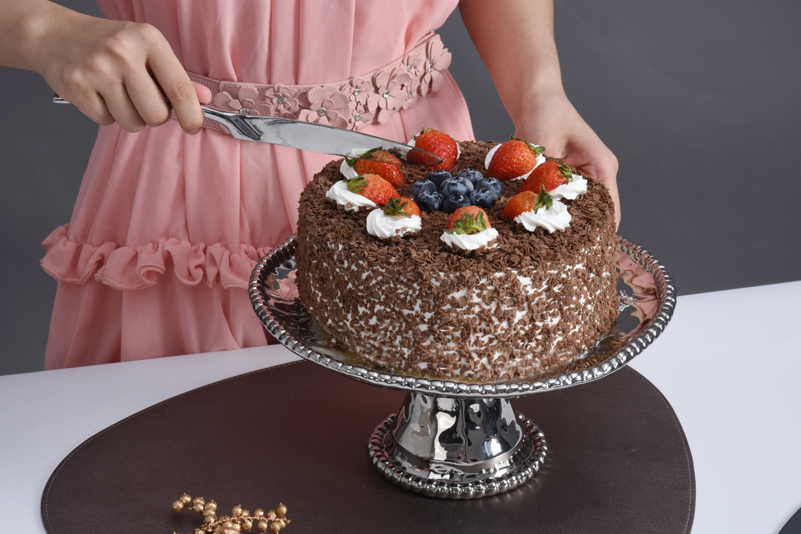 Verona Round Cake Stand