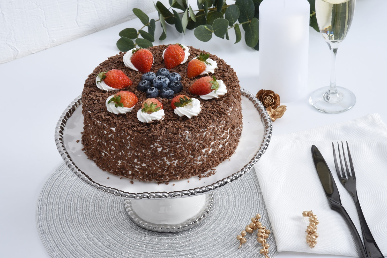 Salerno Round Cake Stand