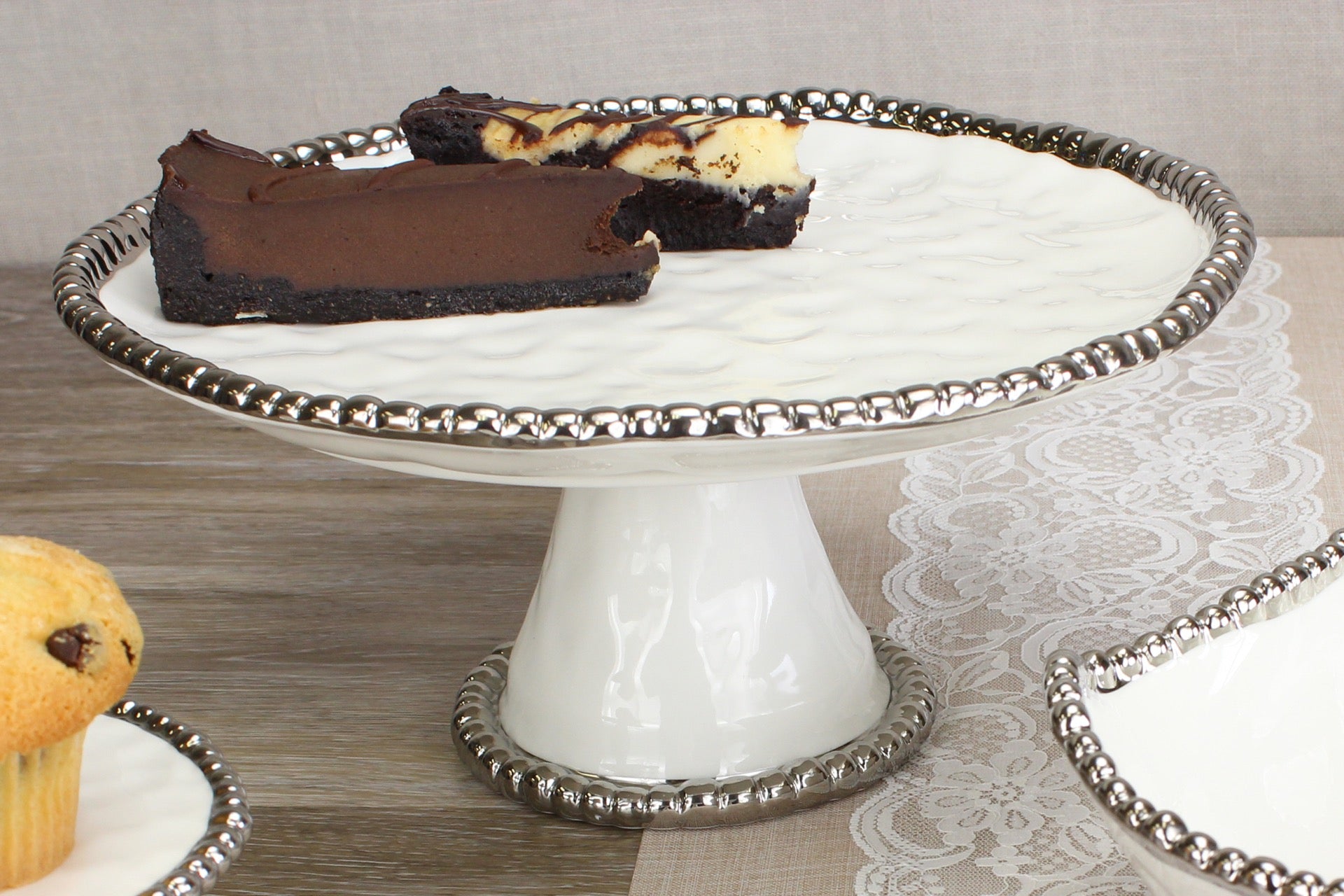 Salerno Round Cake Stand
