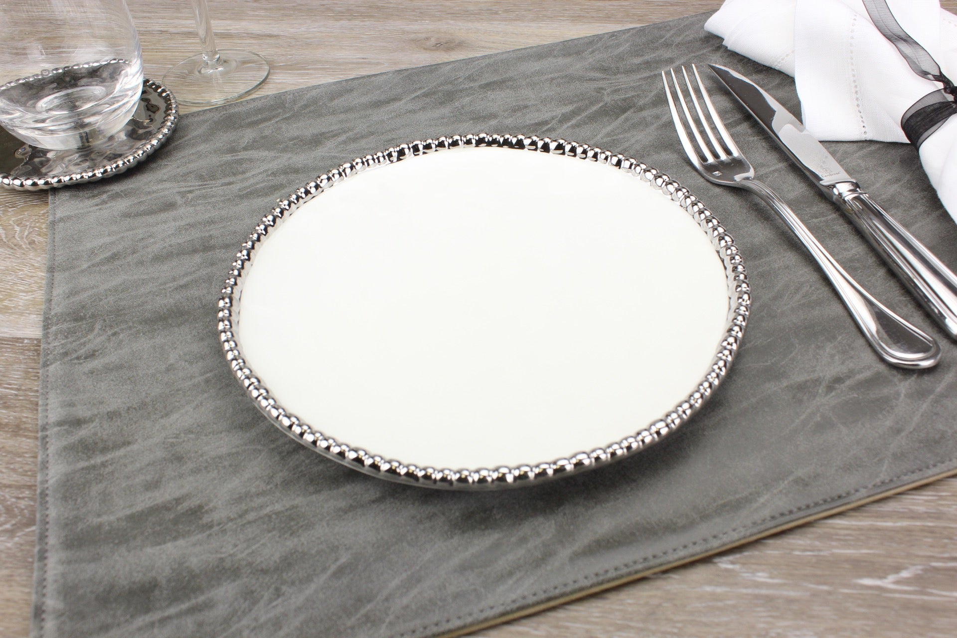 Set The Table Round Salad Plate