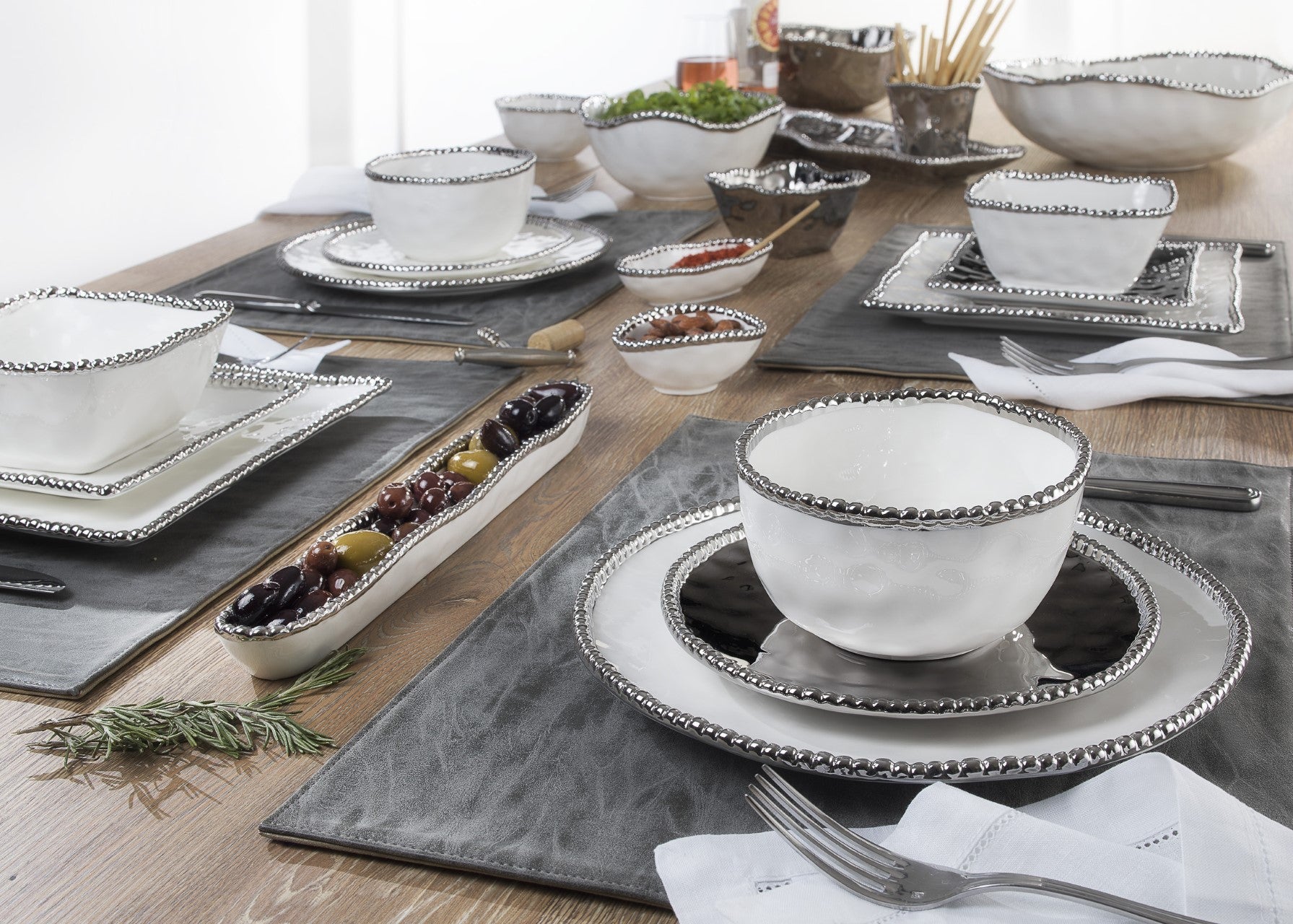 Salerno Oversized Serving Bowl