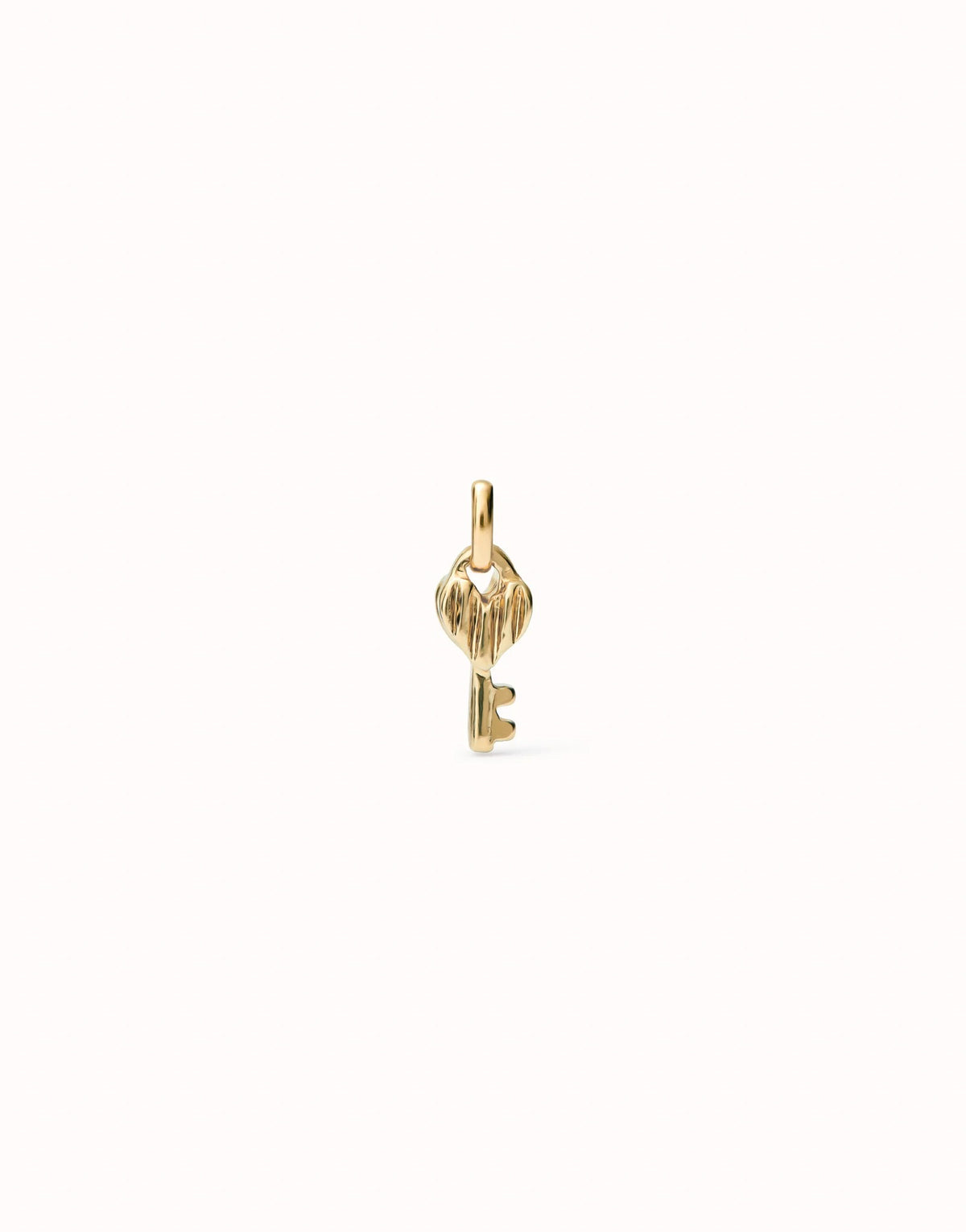 Charm With Key Shape - Gold