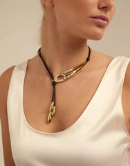 Lash Necklace With Dragonfly Wing And 3 Fringes With Drops - Gold