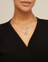 Necklace With Joined Nail Shape Links And Medium Central Heart - Silver