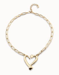 Necklace With Joined Nail Shape Links And Medium Central Heart - Gold