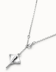 Short Chain Pendant With Stingray - Silver