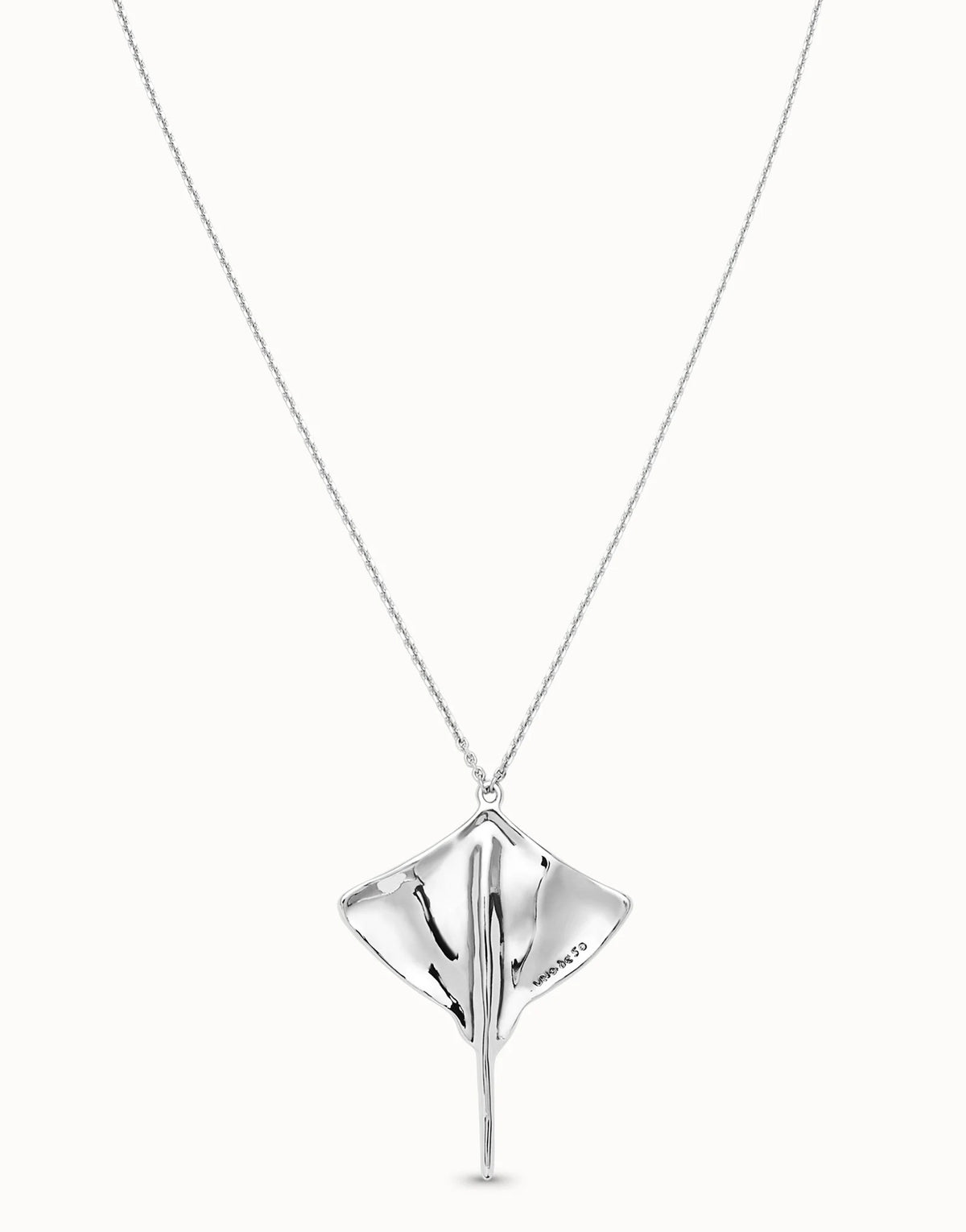 Long Chain Pendant With Stingray - Silver