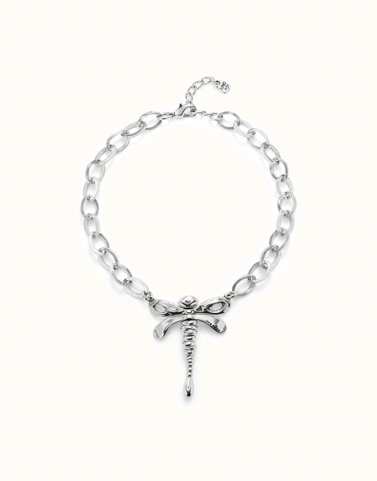 Short Link Chain Necklace With Dragonfly