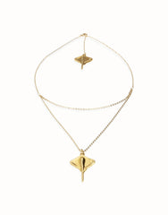 Double Short Chain Pendant With Stingray - Gold