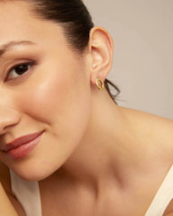 Earring With Small Oval Link Shape - Gold