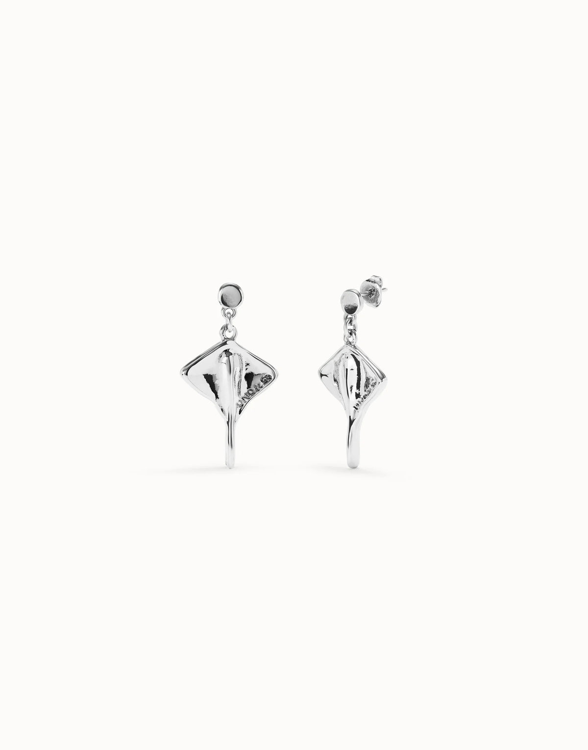 Earrings In The Shape Of A Stingray - Silver