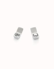 Stud Earrings With White Faceted Crystal