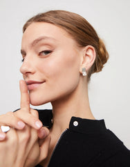 Stud Earrings With White Faceted Crystal