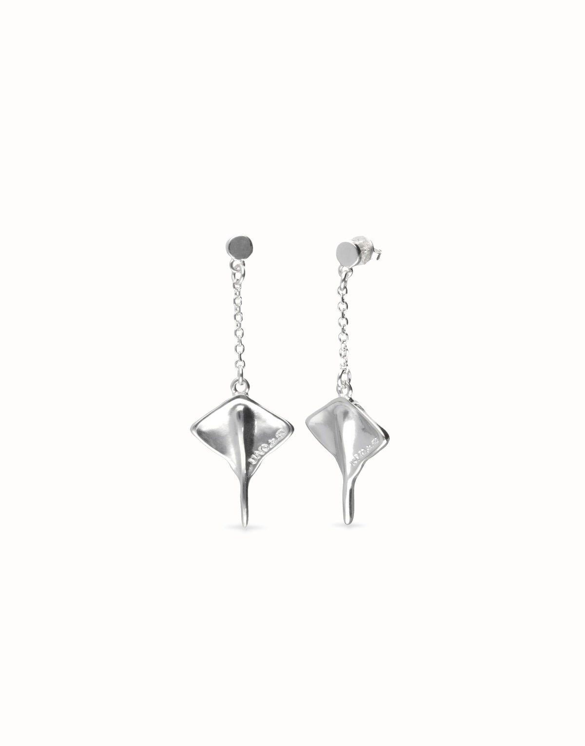 Sterling Silver Plated Metal Alloy Long Earrings In The Shape Of A Stingray