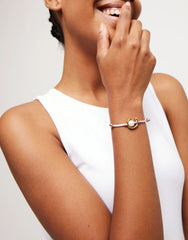 Lilac Thread Bracelet With 18K Gold Plated Shell Pearl