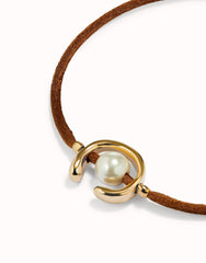 Brown Thread Bracelet With 18K Gold Plated Shell Pearl