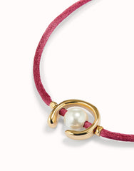 Mauve Thread Bracelet With 18K Gold Plated Shell Pearl