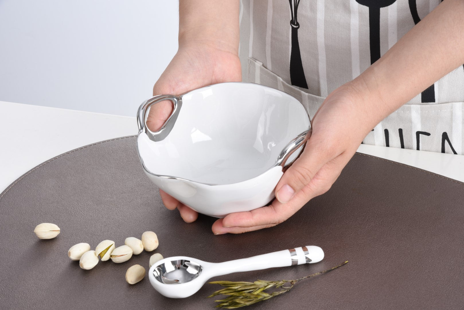 Get Gifty The Round Handles Set