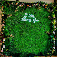 Green Boxwood Backdrop Rental