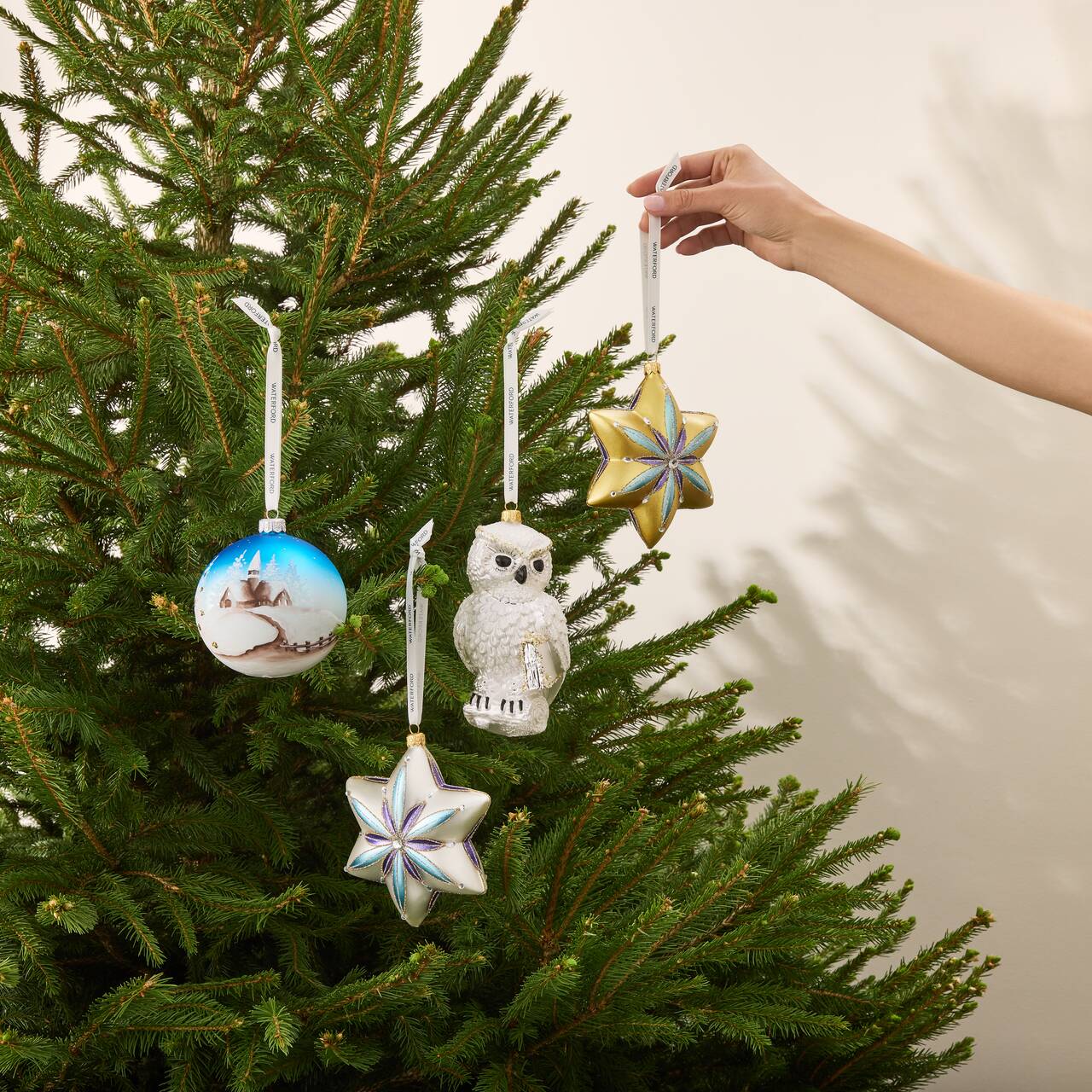 Holiday Heirlooms Winter Scene Ornament
