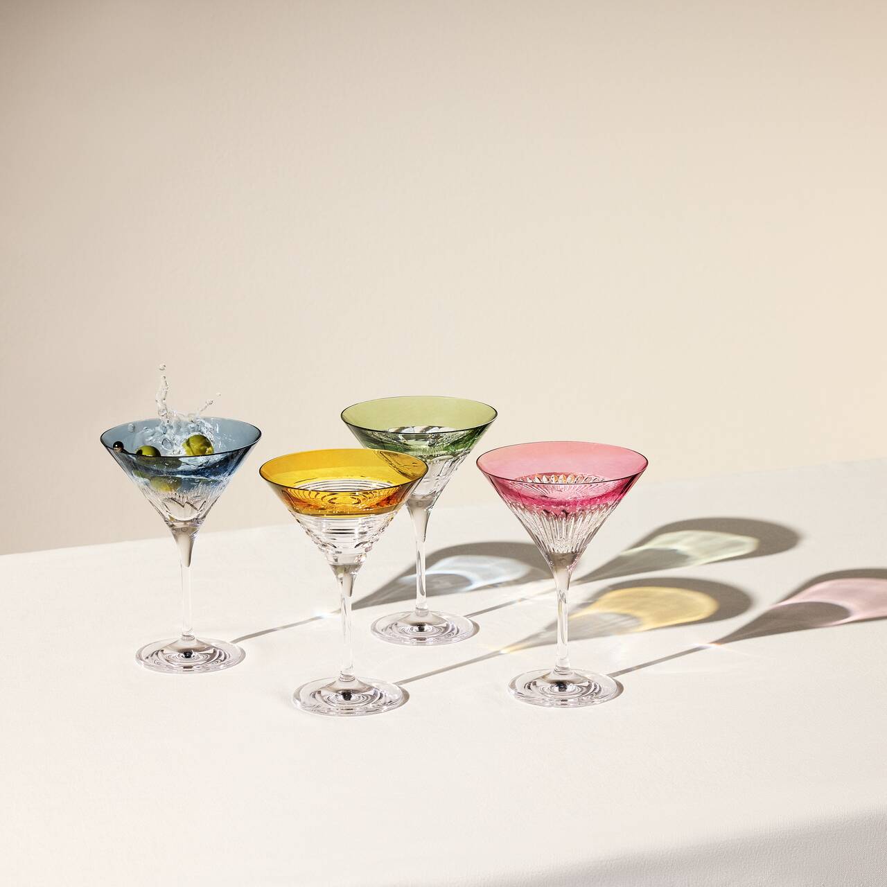 Mixology Colour Martini 250ml 8floz MXPTN S/4