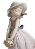 Pretty Innocence Girl Figurine