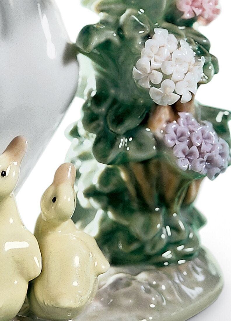 How Do You Do Duck Figurine