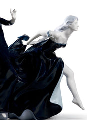 Night Approaches Women Figurine - Limited Edition