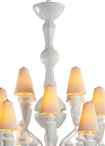 Ivy And Seed 20 Lights Chandelier. Medium Model. White (us)