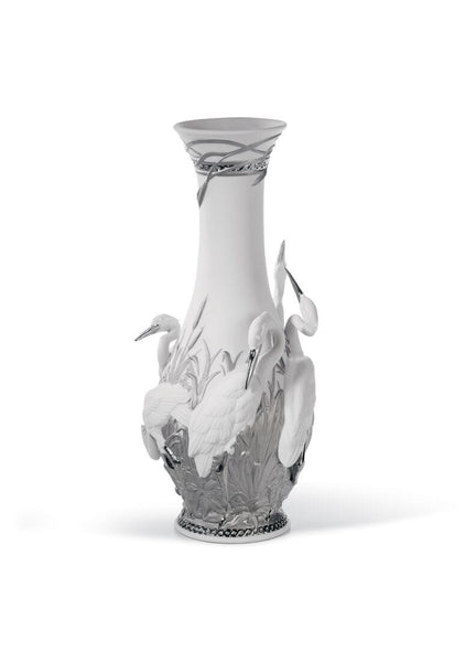 Herons' Realm Vase. Silver Lustre