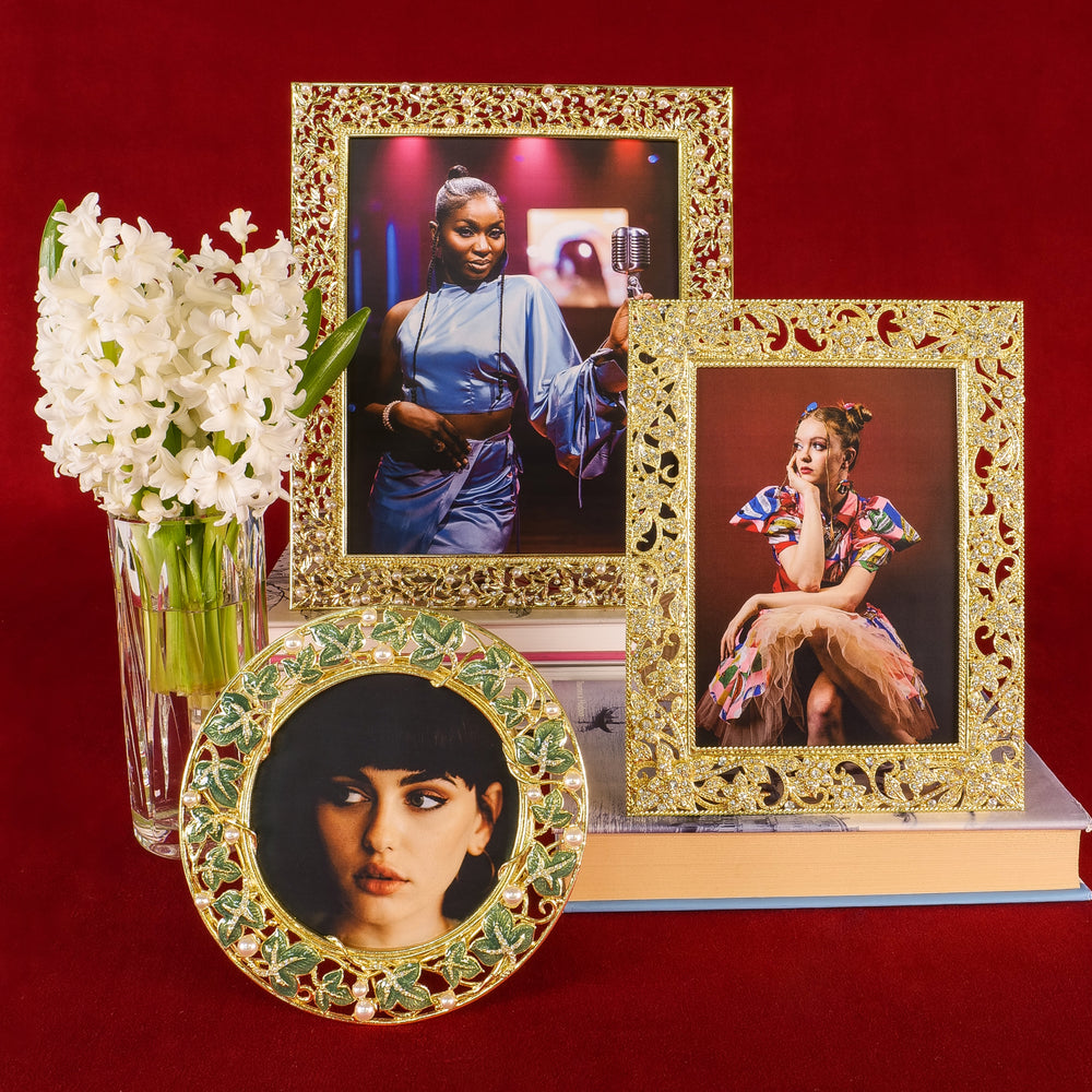 Flora Frame