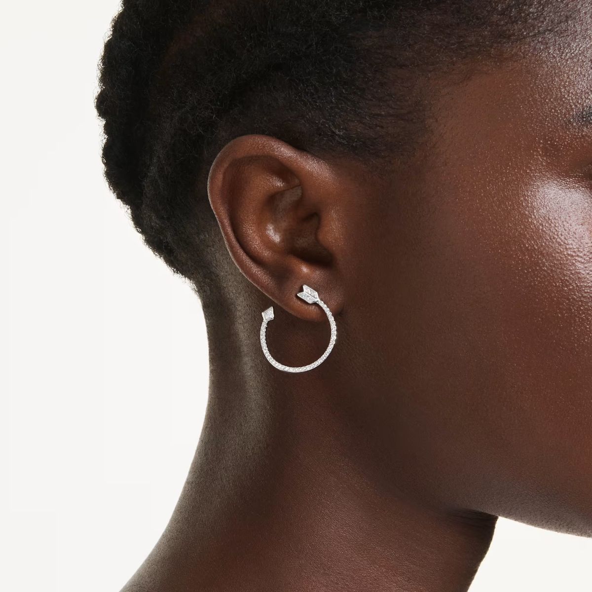 Idyllia hoop earrings Mixed cuts, Arrow, White, Rhodium plated