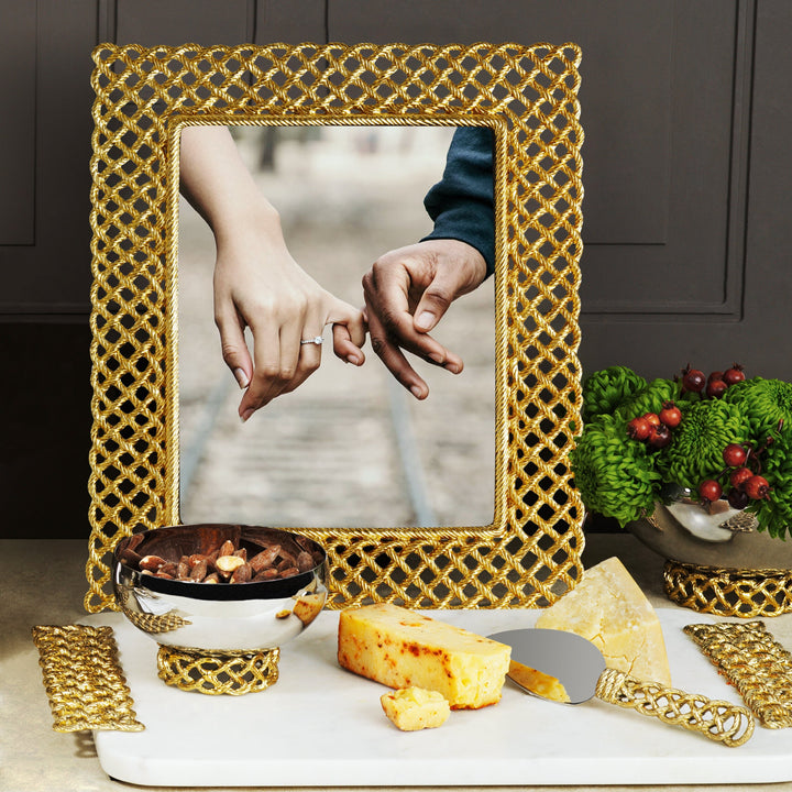 Love Knot Cheese Board With Spreader
