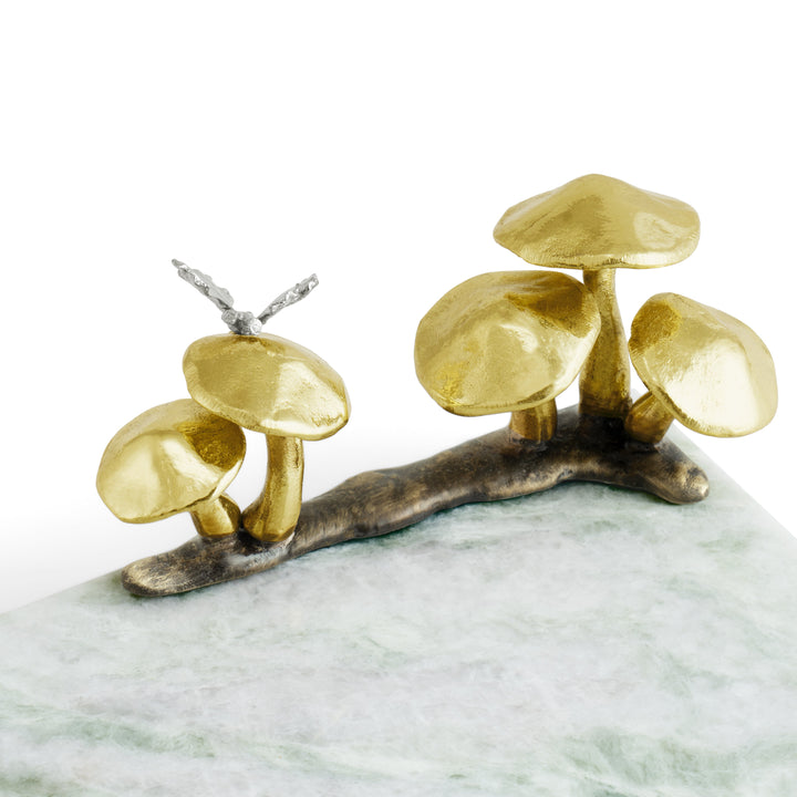 Mushroom Cheeseboard With Spreader
