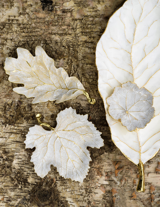 Winter Leaves Magnolia Dish