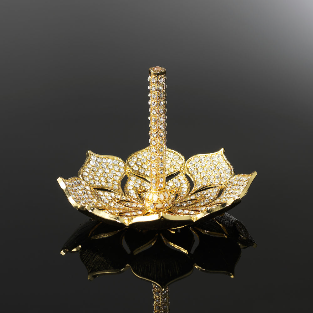 Windsor Ring Holder