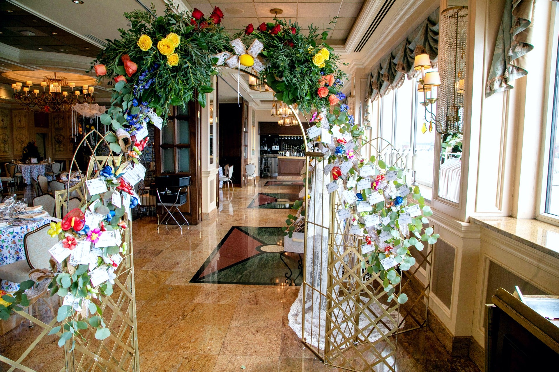 Golden Gate Escort Card Holder Rental