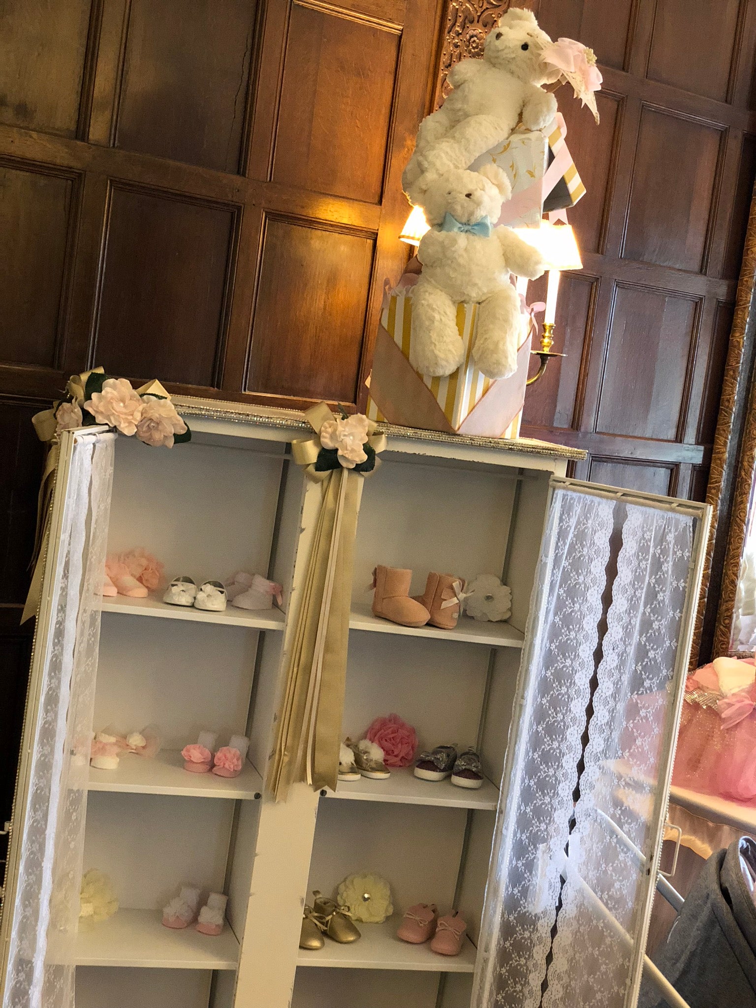 Dalmazio Design Romance Armoire w/ Props