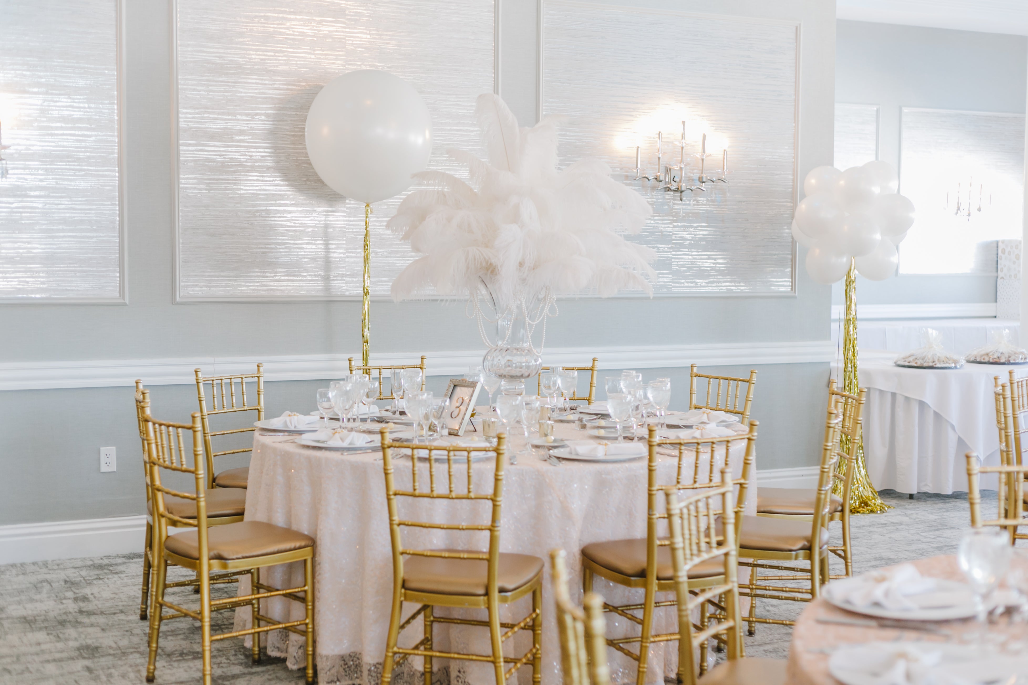 Feather Center Piece