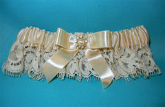 Dalmazio Design Champagne Lace Garter w/ Gold Accent