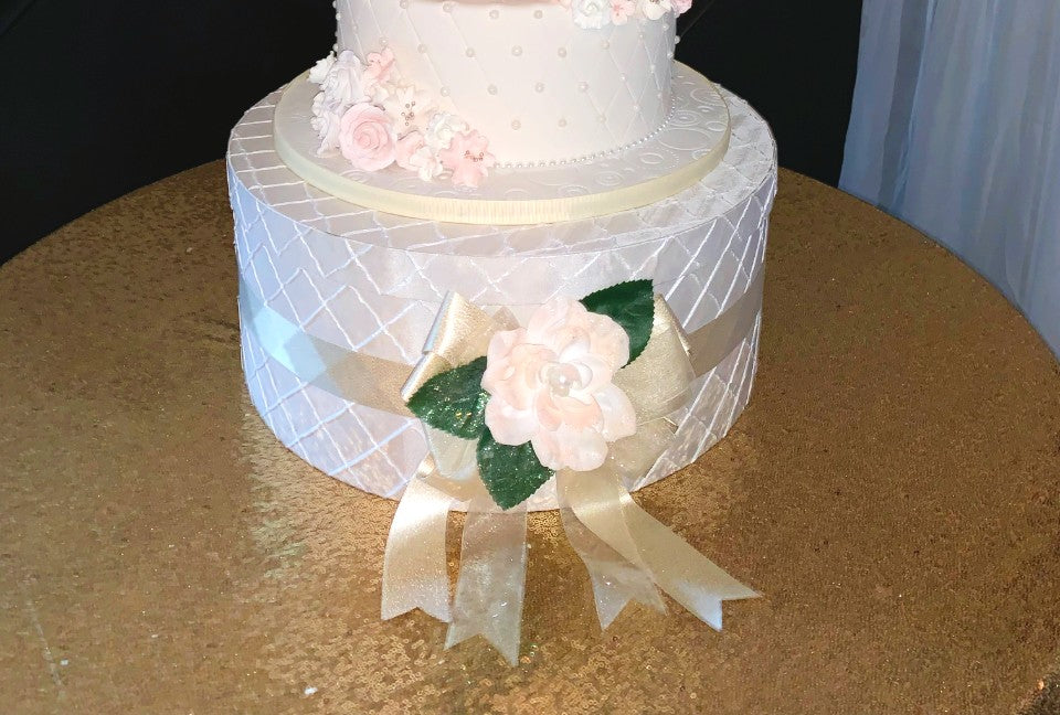 Dalmazio Design Hat Box Cake Stand