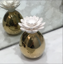 Round Diffuser with Flower