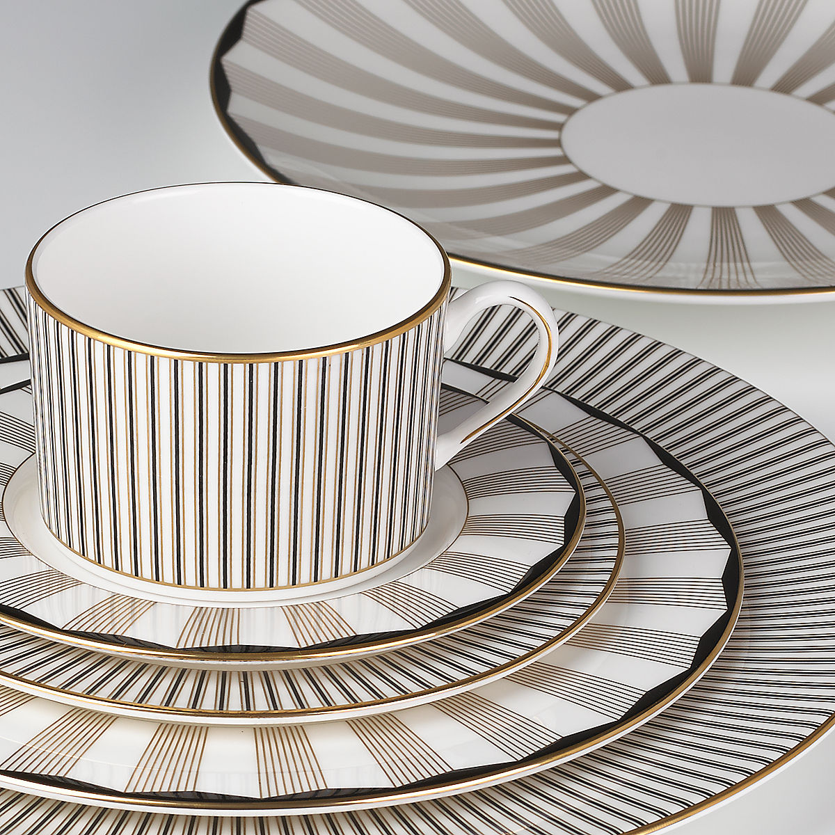 Lenox Audrey&#8482; 5-piece Place Setting Dalmazio Design