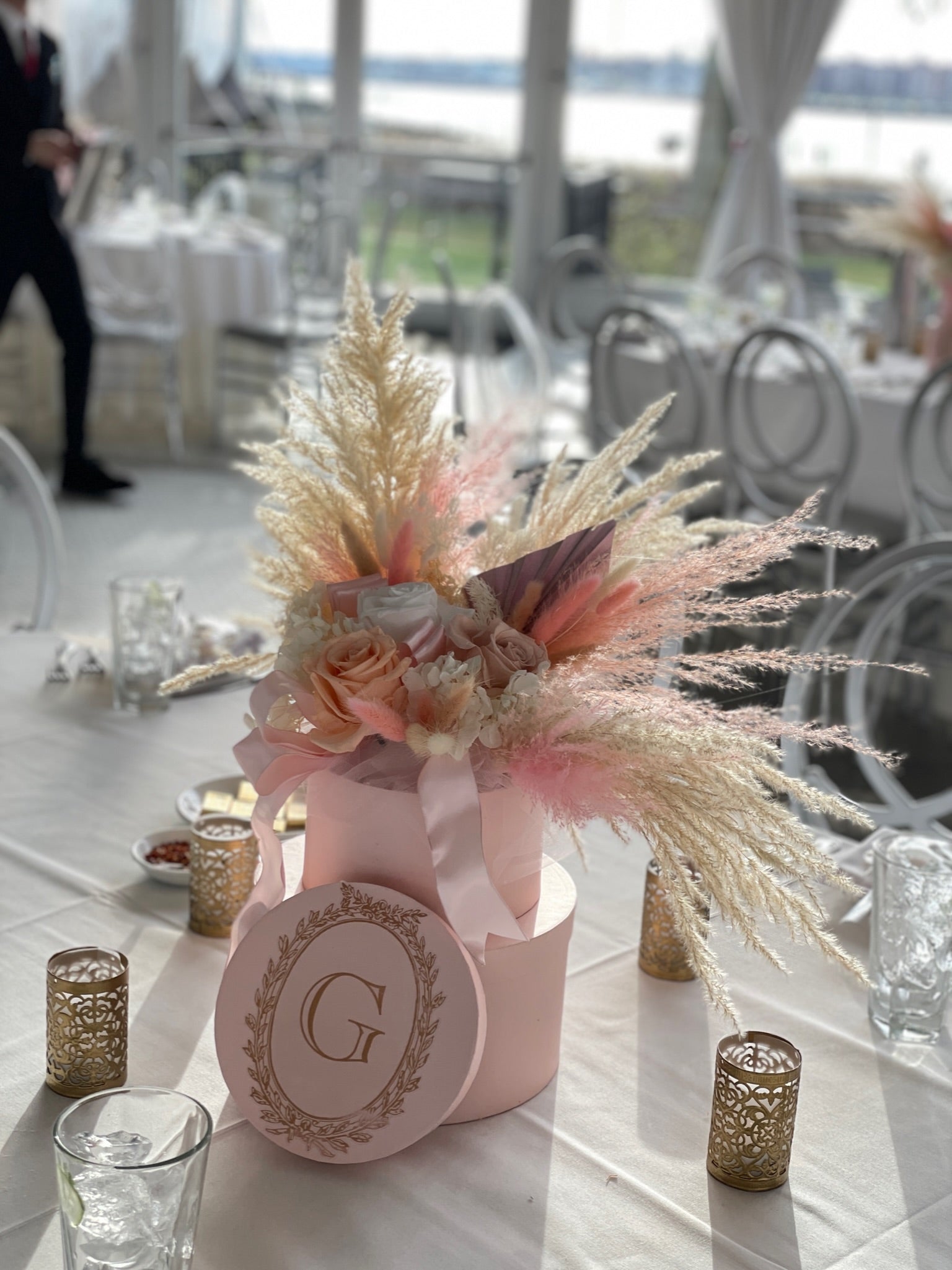 Beautifully Blush Hat Box Centerpieces