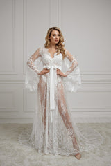 Belladonna Lace Bridal Robe